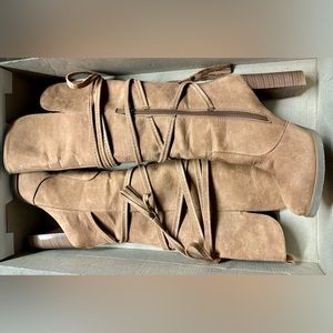 Cklass boots ( New ) Size ; 8. Mex ; 25.0